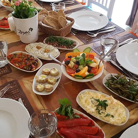 Zeydali Hotel 2*